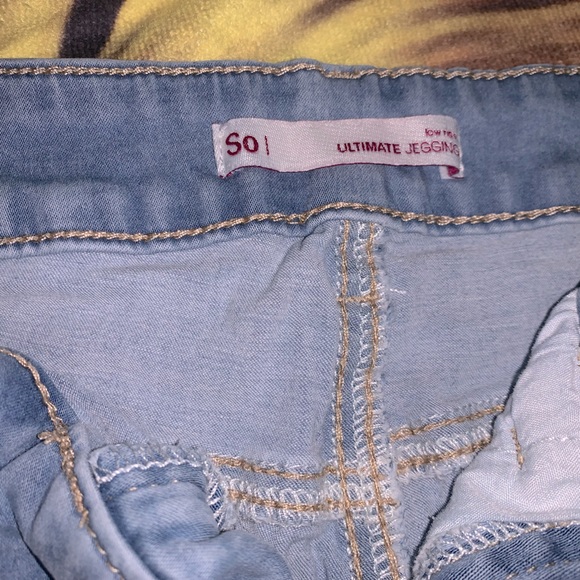 SO ultimate skinny low rise jeggings size 1 - Picture 2 of 11
